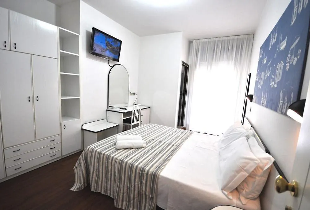 Hotel Adelphi Riccione 3*,