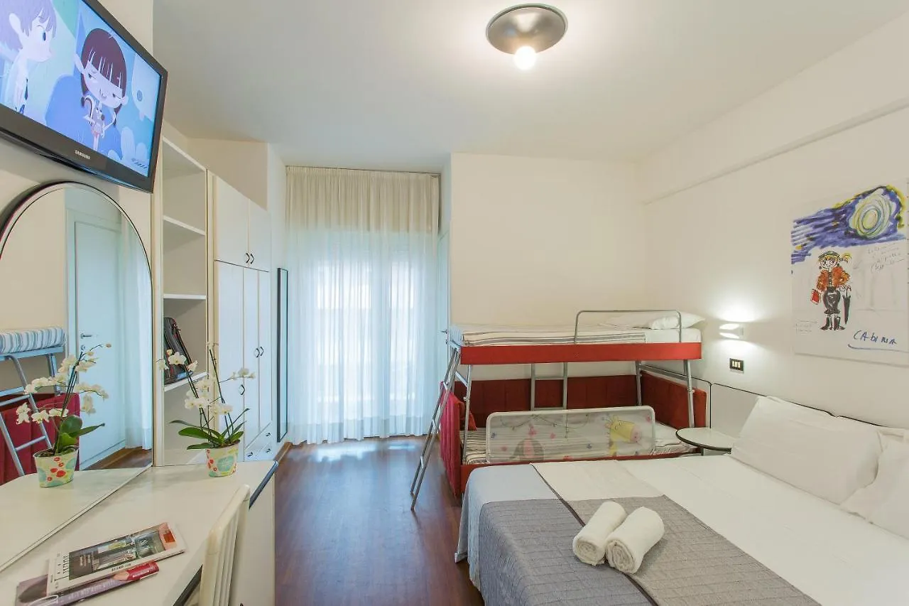 Hotel Adelphi Riccione 3*,
